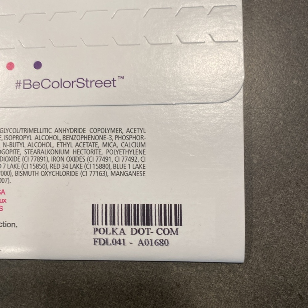 Color street - Picture 4 of 4
